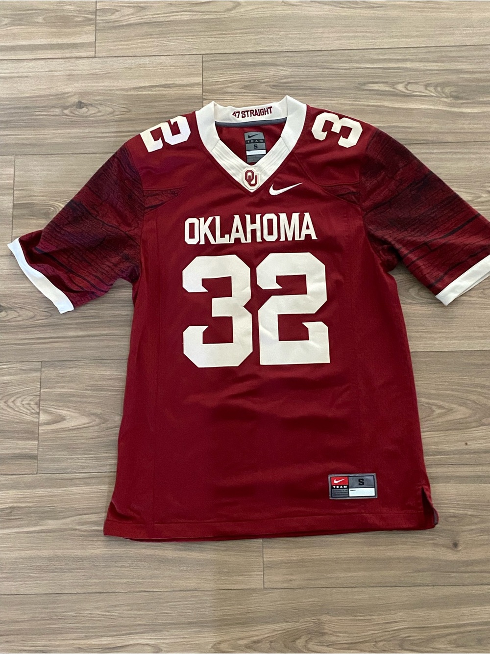 Nike Adult Small Oklahoma Sooners football jersey #32